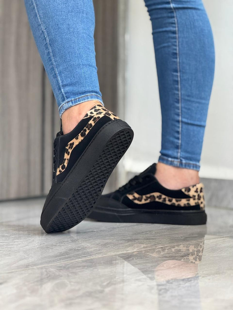 WildStep™ – Tenis Negros con Toque Animal Print