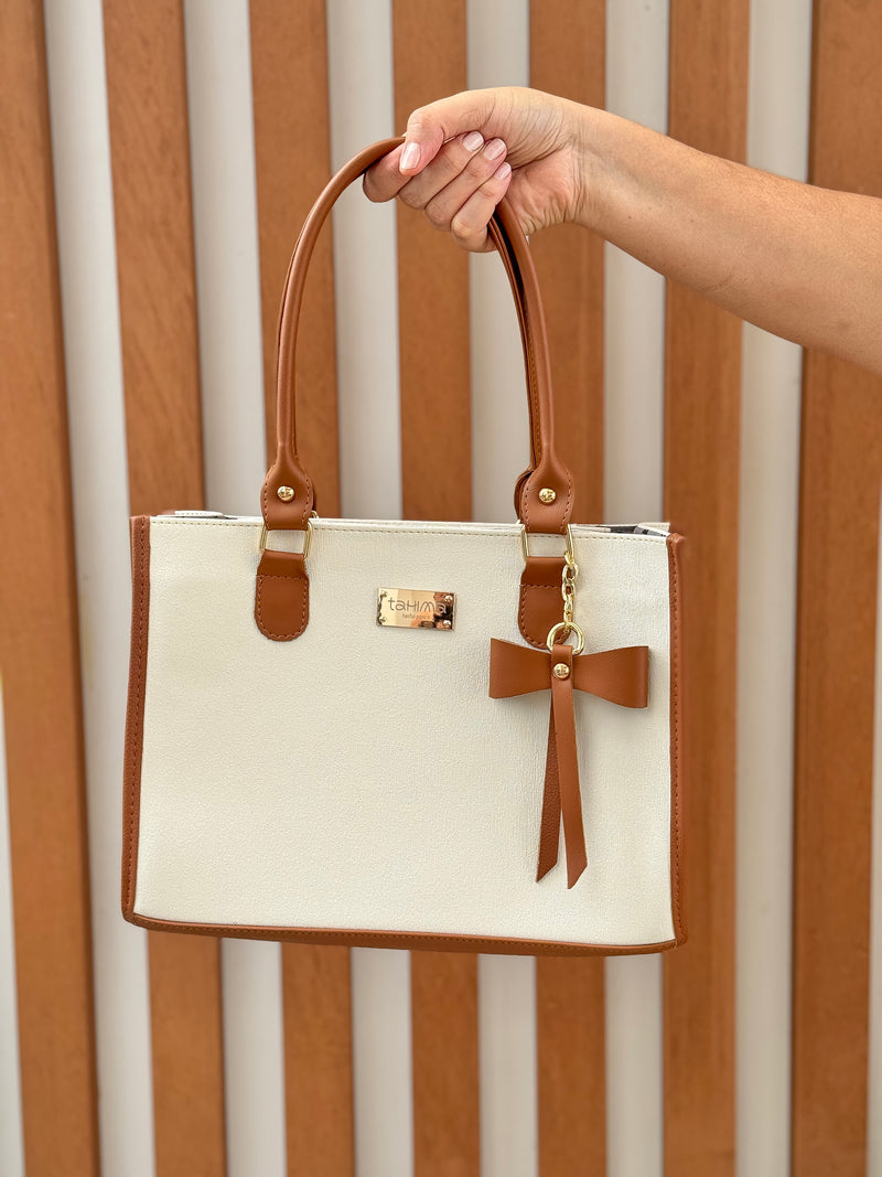 SweetCharm™ – Bolso Elegante con Detalle de Lazo