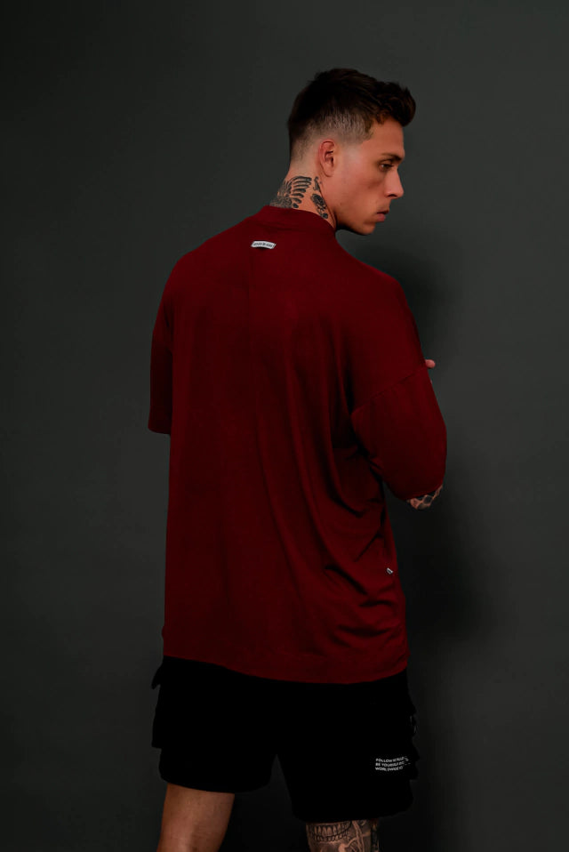 BE STRONG: Camiseta Deportiva de Alto Rendimiento